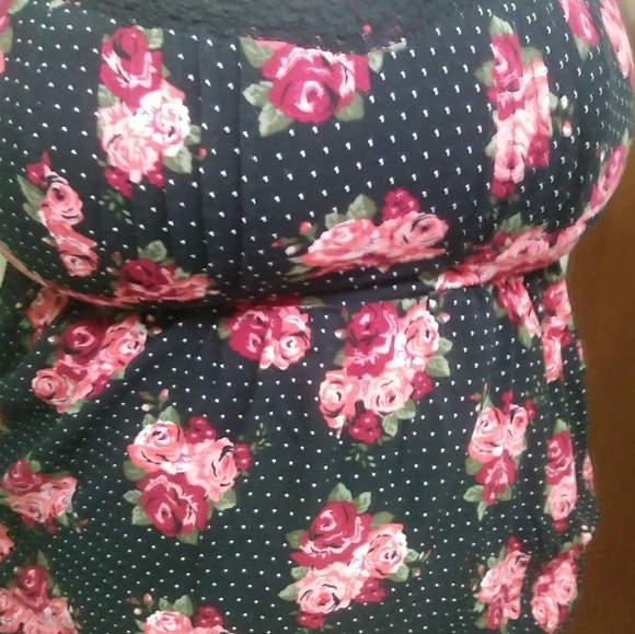 Sold - Picture 3 of 3